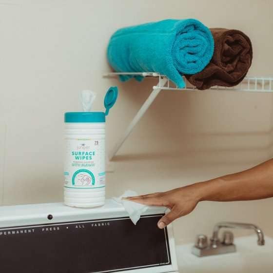 4 Pack Surface Cleaning Wipes with Bleach, All-Purpose Cleaner for Bathroom, Kitchen, Office, 300 Count Canister, 7.5" x 7" Sheet, Fresh Scent, Lint Free & Durable