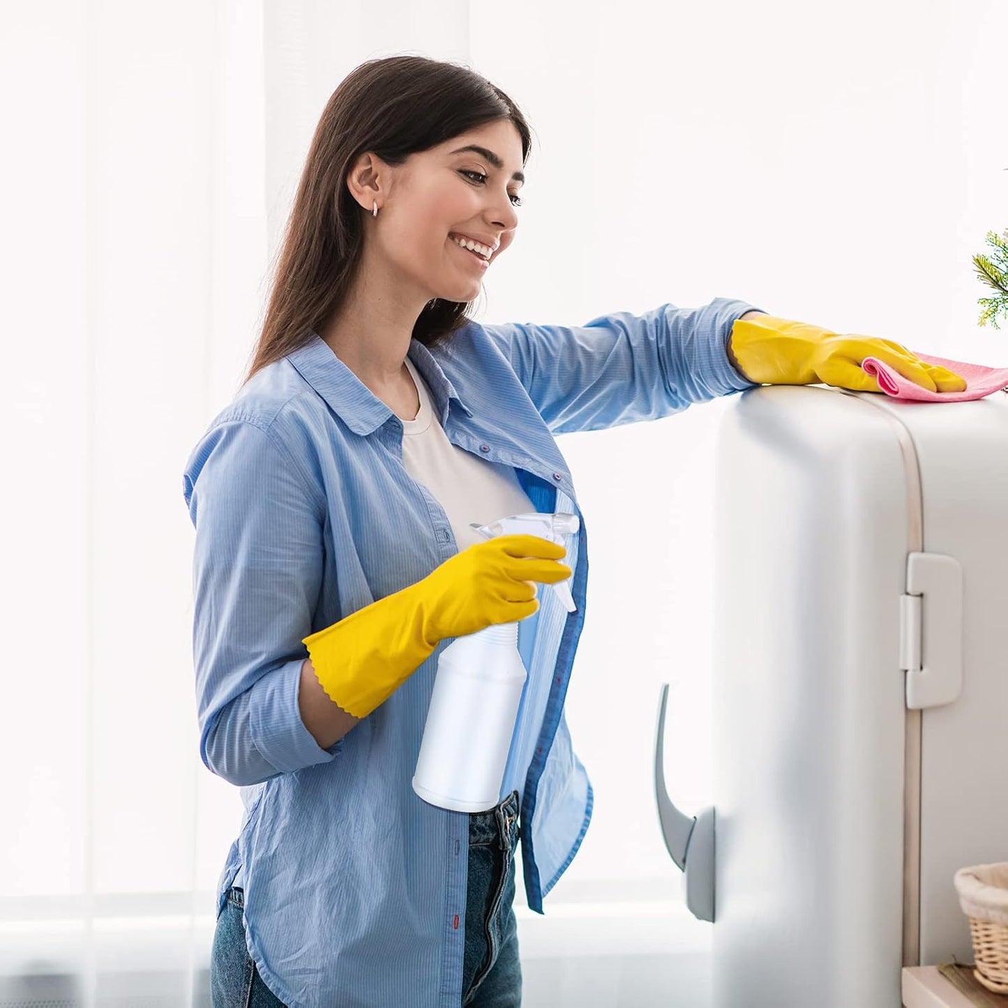 Yinder 18 Pcs 16 Oz Plastic Spray Bottle Bulk Empty Refillable Spray Bottles for Cleaning Solution Leak Proof Water Sprayer with Adjustable Nozzle Mist/Stream Mode(White)