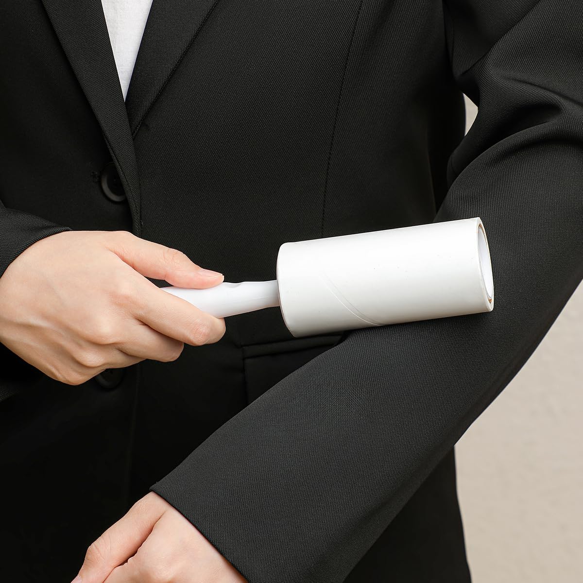 Lint Roller for Pet Hair Extra Sticky Lint Removal Roller with 3 Refills, Reusable Handle with 4 Sticky Rolls Total 240 Sheets (White Stick)